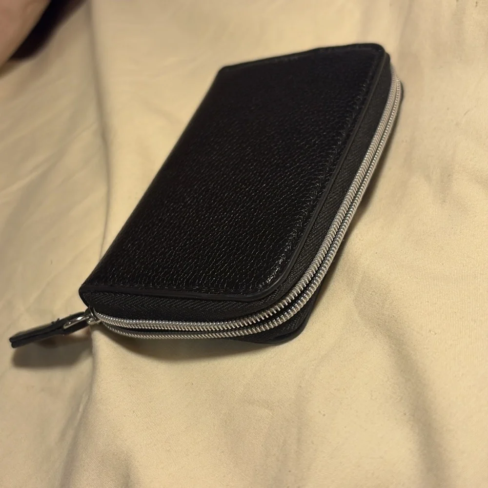Wallet - Picture 2 of 4